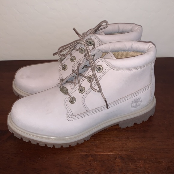 TIMBERLAND BRAND NEW SIZE 6.5 WATERPROOF BOOTS - Picture 5 of 10